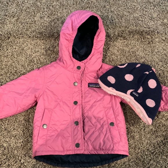 Patagonia Other - Jacket in excellent condition! Hat is a little fuzzy because of the material.